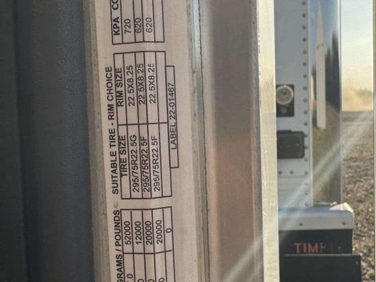 2014-peterbilt-386-image-38