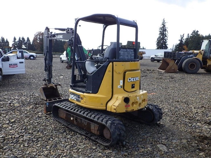 2019-deere-35g-image-5