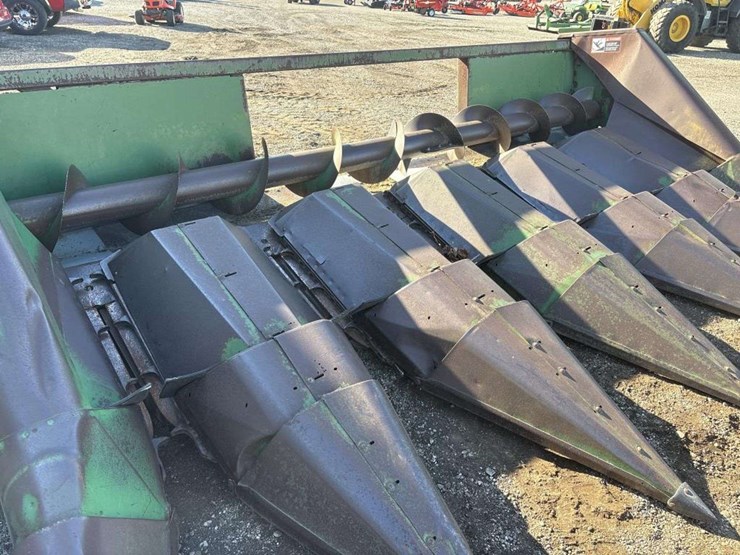 john-deere-843-image-11