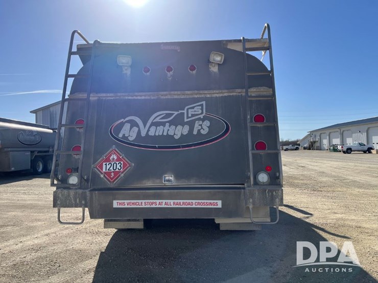 2010-ihc-workstar-petroleum-truck-(jn3389,-unit-487)-image-10