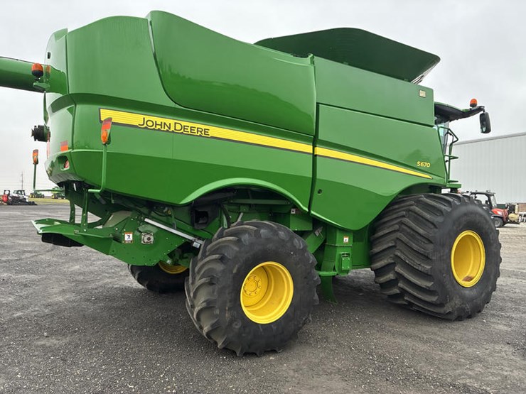 2013-john-deere-s670-image-5