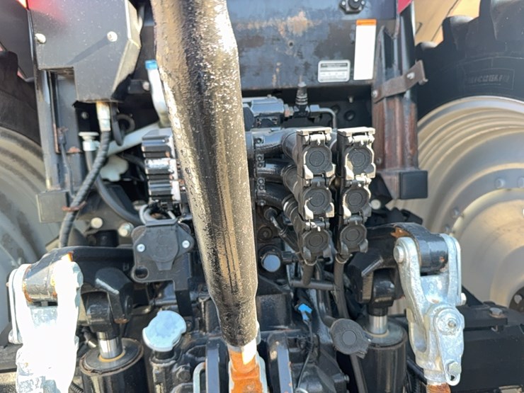 case-ih-puma-130-image-38