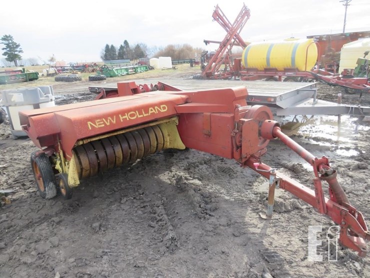 new-holland-273-image-1