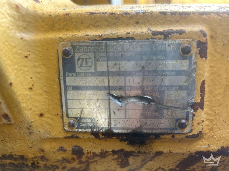 2004-deere-310g-image-24