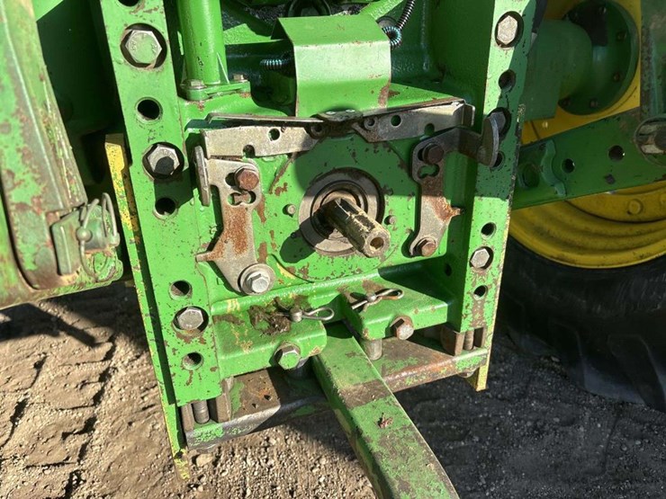 john-deere-6415-image-10