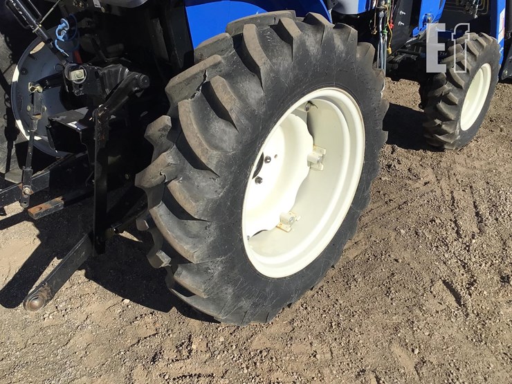 2017-new-holland-workmaster-40-image-22