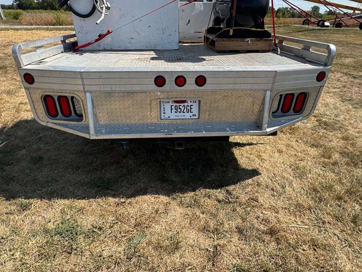 2015-ford-f350-xlt-image-6