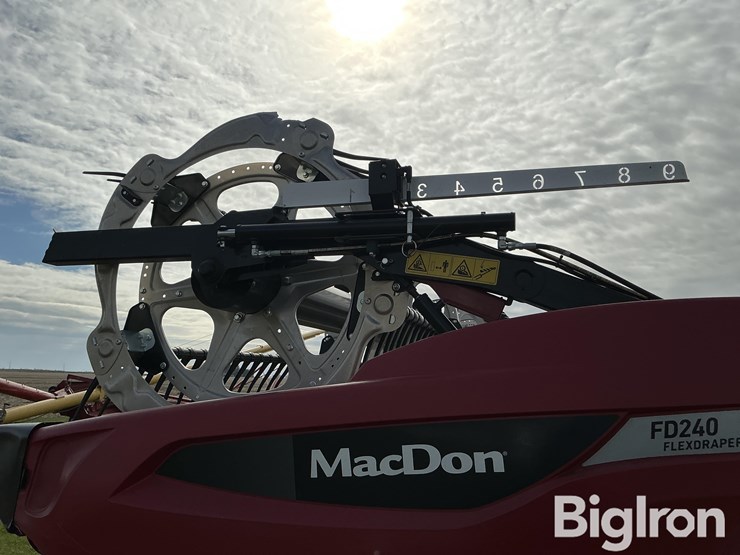 2022-mac-don-fd240-image-9