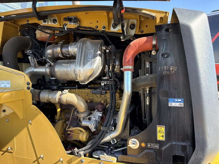 caterpillar-910m-image-19