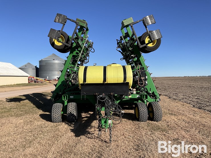 john-deere-1990-image-2