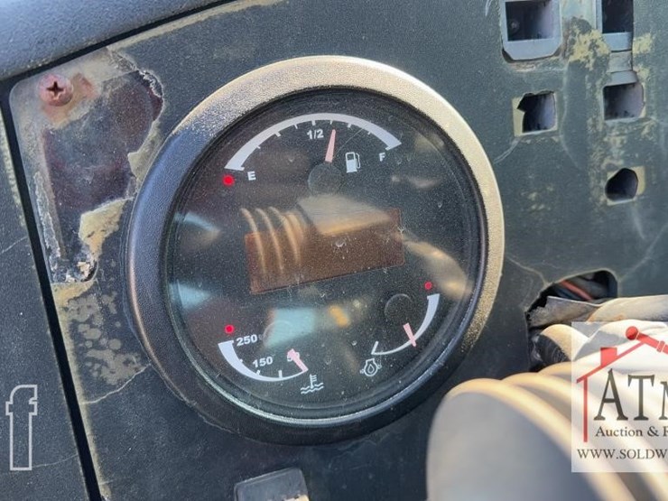 caterpillar-tl642c-image-13