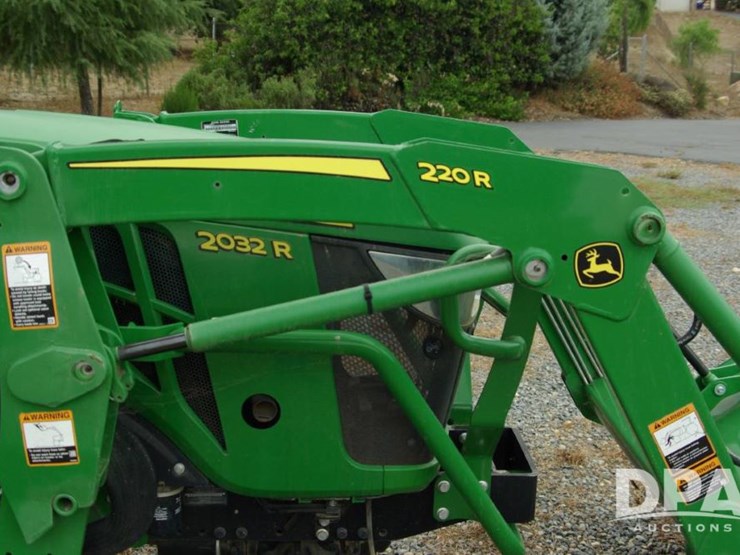 john-deere-2032r-image-12