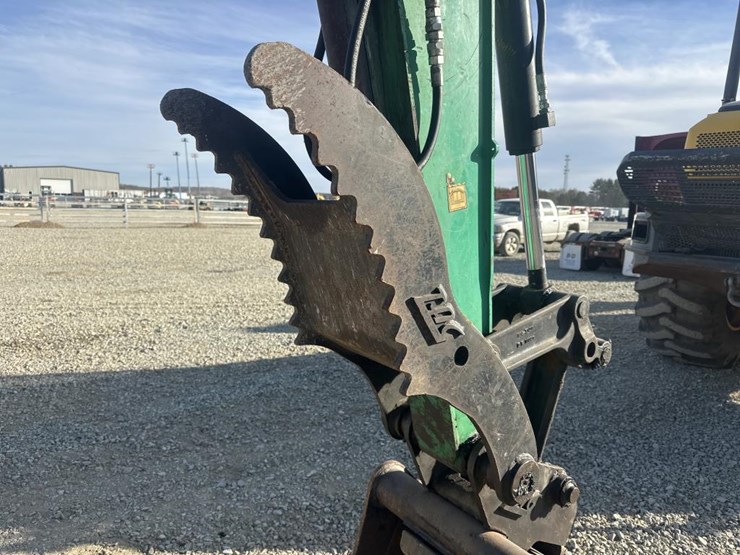 2018-jcb-85z-1-image-28