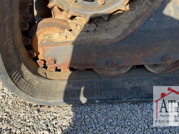 2019-bobcat-t770-image-26