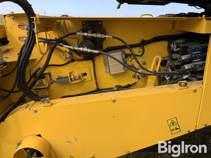 2013-new-holland-cr7090-image-20