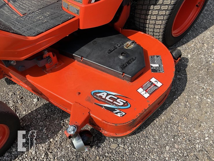 2017-kubota-zd1211-image-10