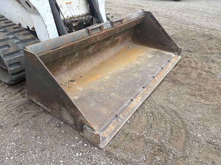 2016-bobcat-t740-image-17