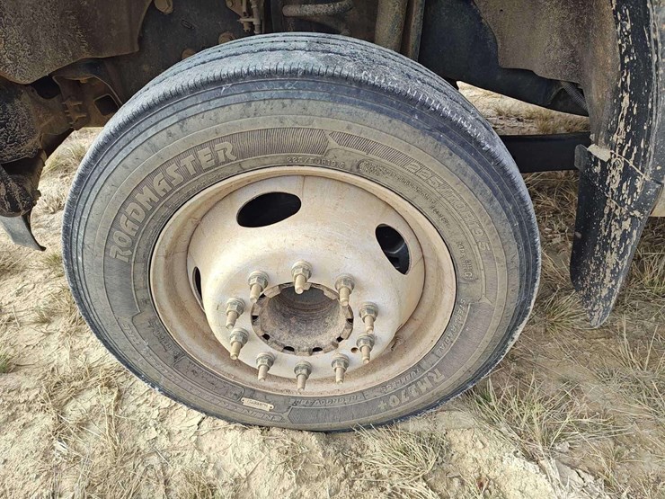 2019-ford-f550-image-16