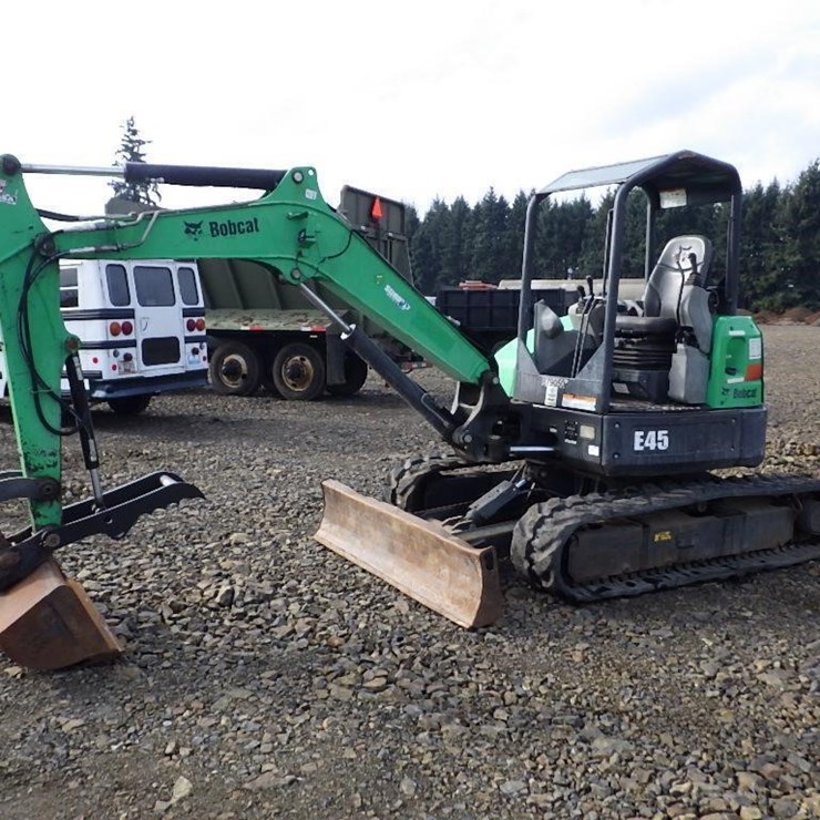 2016 BOBCAT E45