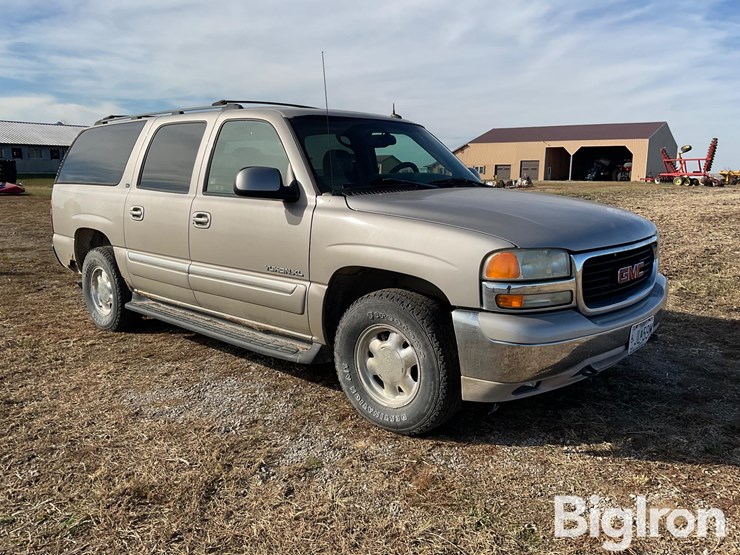 2003-gmc-yukon-xl-image-3