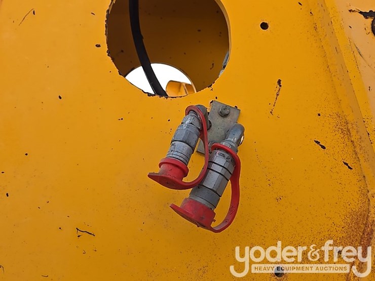 2017-jcb-512-56-image-53