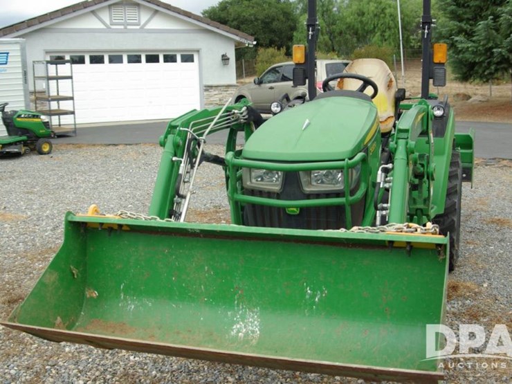 john-deere-2032r-image-3