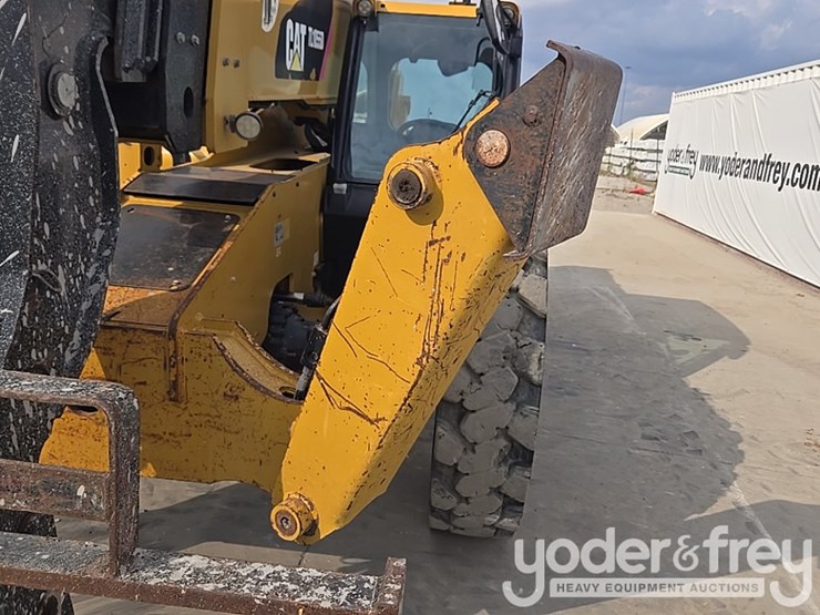 2019-caterpillar-tl1255d-image-17
