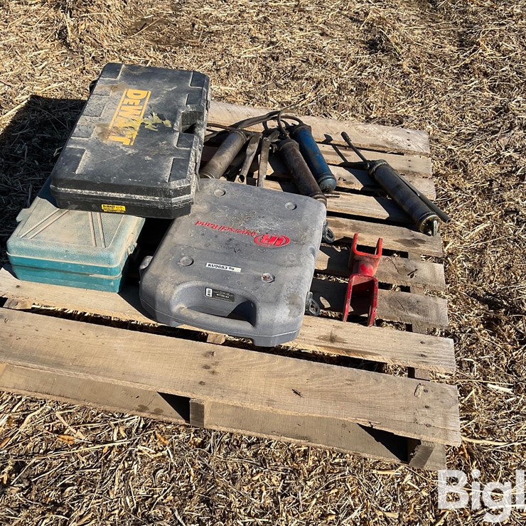 Cordless Tools /Grease Gun Pallet