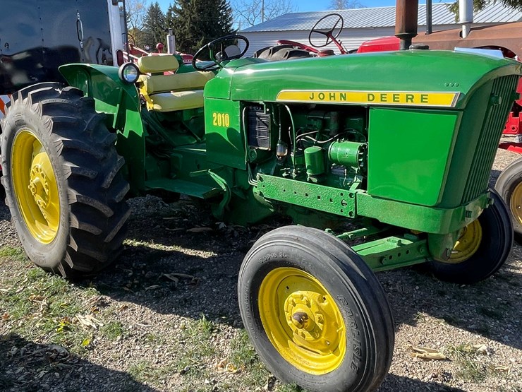 john-deere-2010-image-3