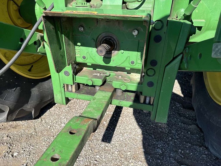 john-deere-6120r-image-13