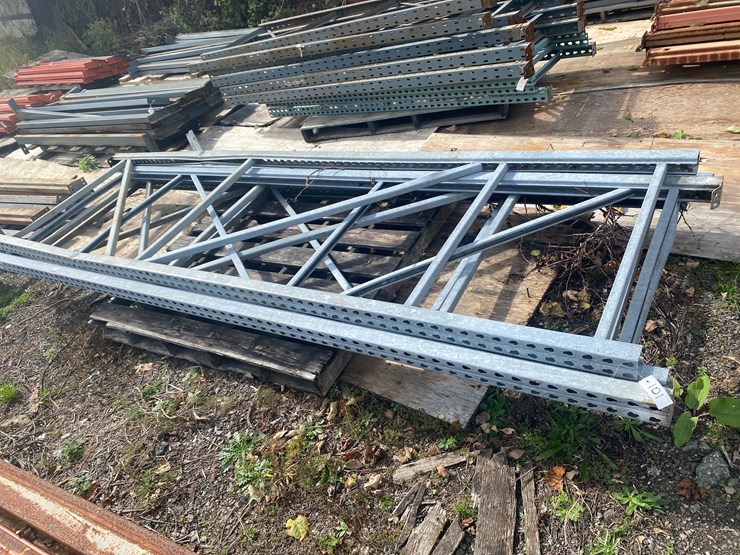 #101-•-(4)-41”-x-12’-tear-drop-uprights-image-1