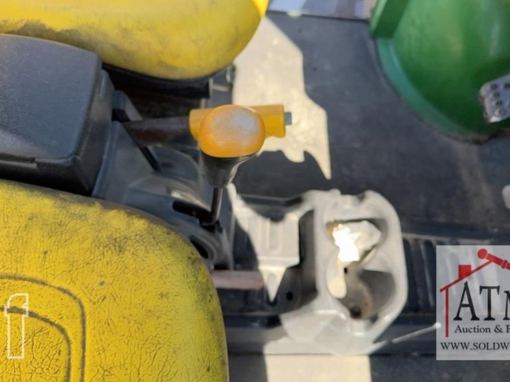 john-deere-gator-xuv-825i-image-18