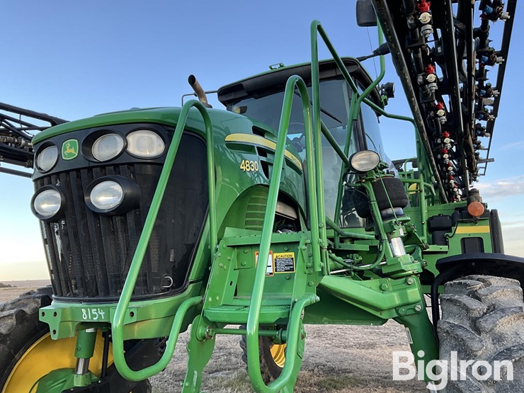 2010-john-deere-4830-image-11