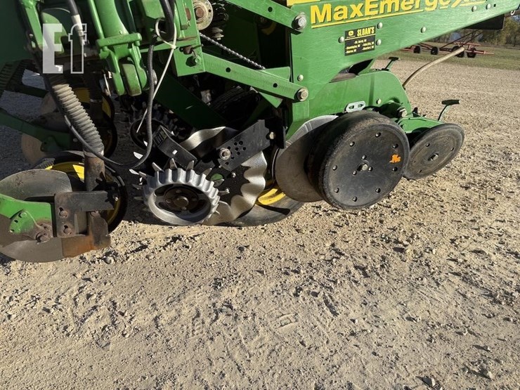 2005-john-deere-1750-image-9