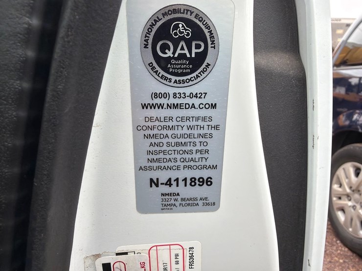 2015-dodge-grand-caravan-sxt-image-53