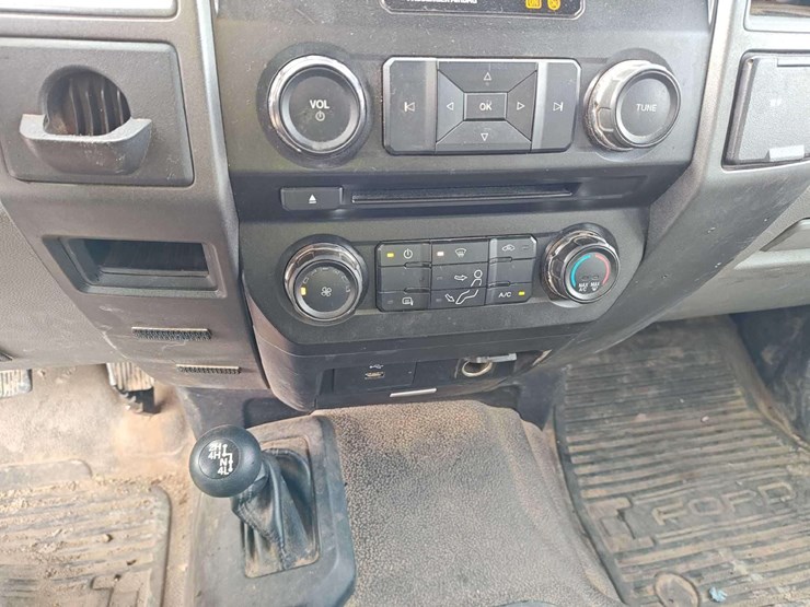 2018-ford-f550-image-21