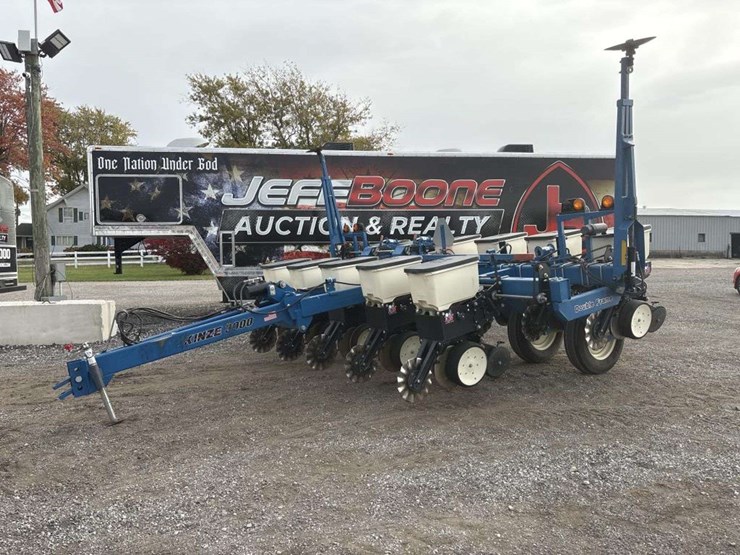 kinsey-3000-planter-image-2