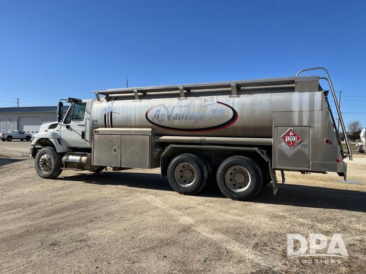 2010-ihc-workstar-petroleum-truck-(jn3389,-unit-487)-image-13