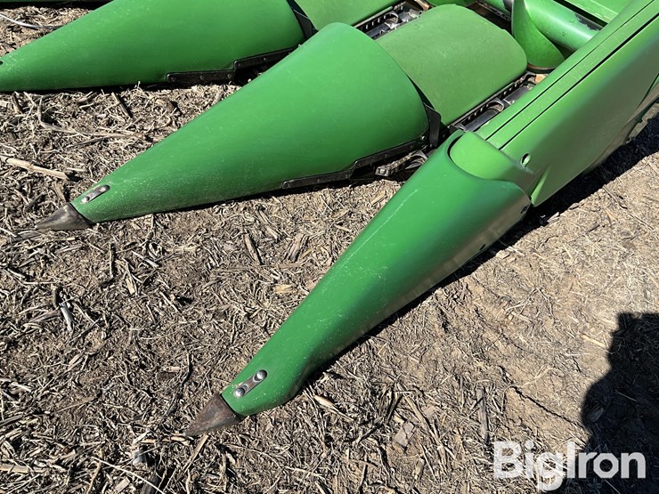 2009-john-deere-608c-image-12