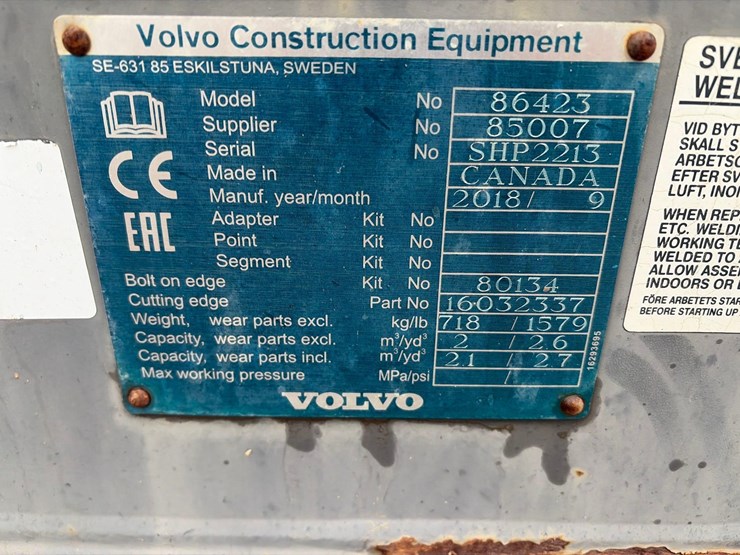 volvo-3-yard-bucket-image-5