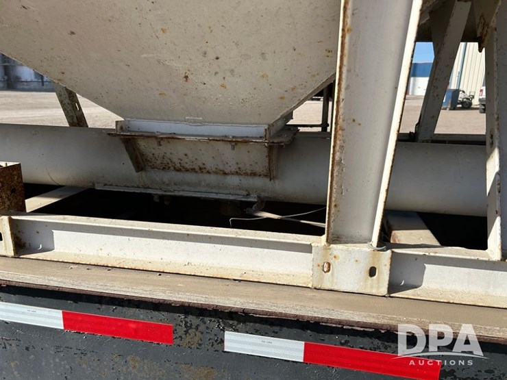 2006-b-b-dry-tender-trailer-(cp1300,-unit-169)-image-14