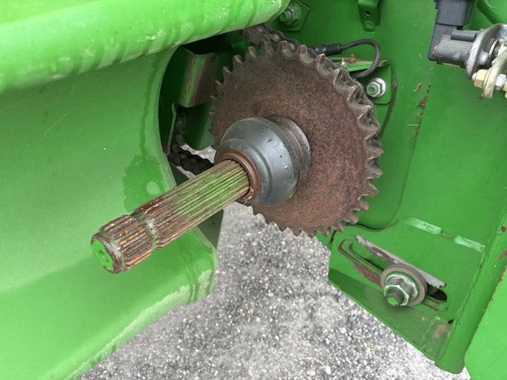 2013-john-deere-s670-image-30