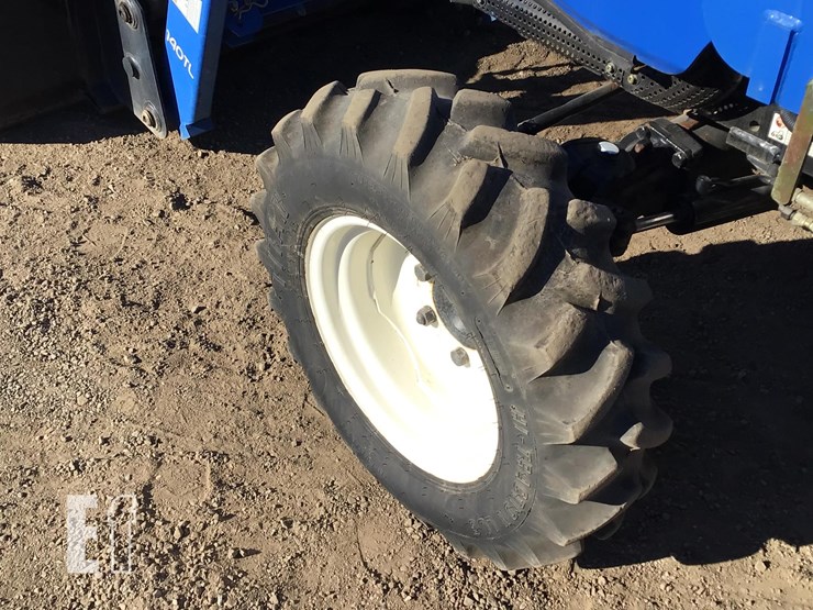 2017-new-holland-workmaster-40-image-24