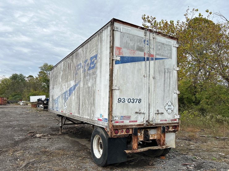 #79-•-1983-evans-28ft-van-trailer-image-4