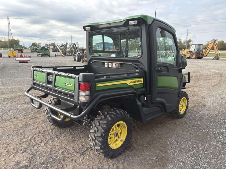 john-deere-gator-image-5