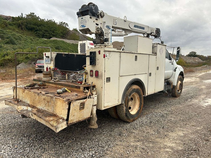 2000-ford-f650-image-5