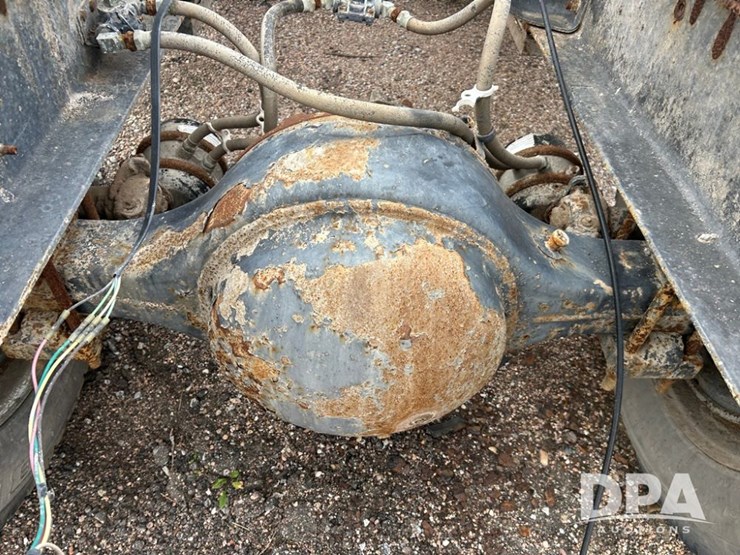 1992-ihc-8100-truck-(cp1306,-unit-431)-image-5