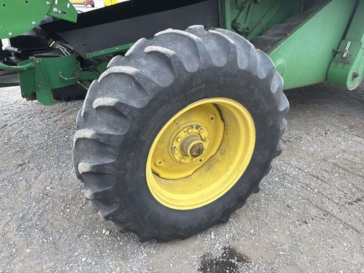 john-deere-9400-image-32