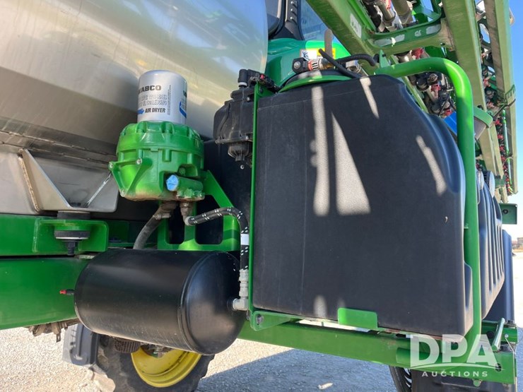 2019-john-deere-r4038-image-35