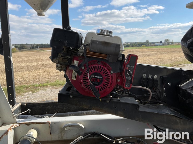 2016-parker-2620-image-15